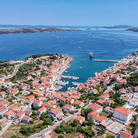 Appartement With Parking Space Sali, Dugi Otok - 8136